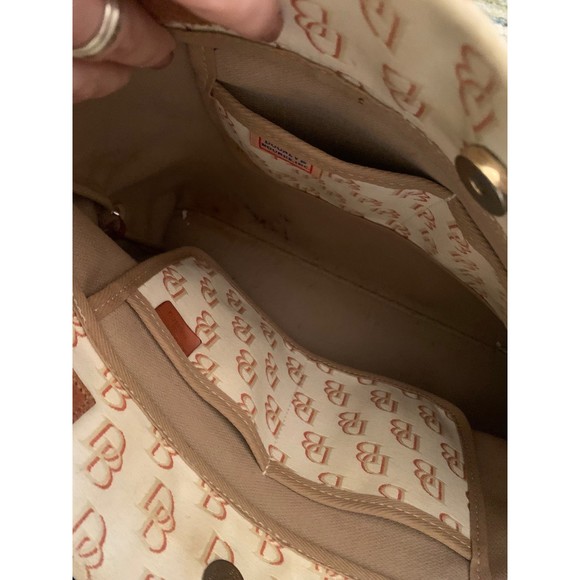 Vintage Cream and Gold Canvas Dooney and Bourke Tote - Picture 8 of 9